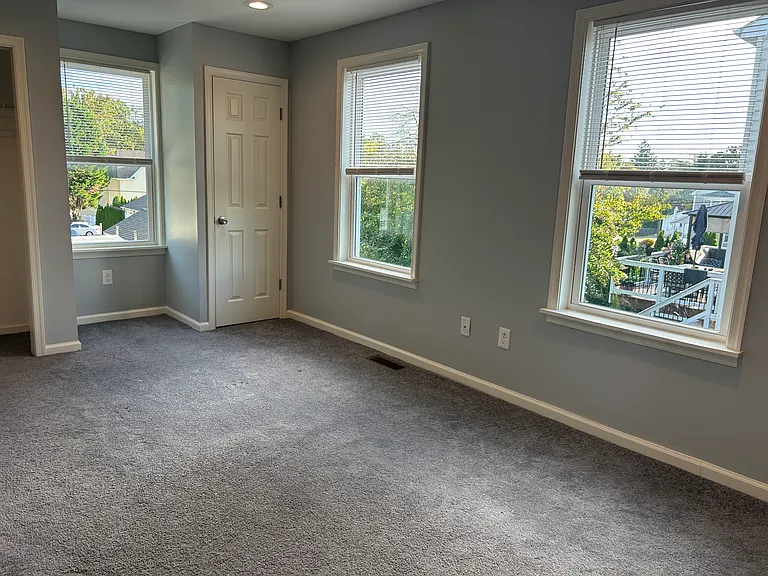 2605 Maple Ave — Photo 19