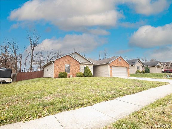 4th image of 4106 Creve Coeur Dr
