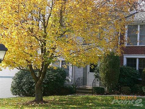 4th image of 1901 Kings Way #1901