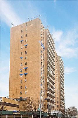 4th image of 92-29 Queens Blvd #17G