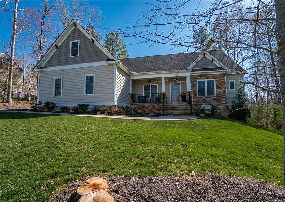 1st image of 8001 Erinton Dr