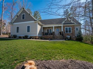 8001 Erinton Dr, Chesterfield, VA 23838