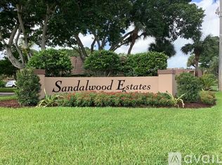 511 5th Ct, Palm Beach Gardens, FL 33410