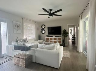 4455 NW 18th Ter, Oakland Park, FL 33309