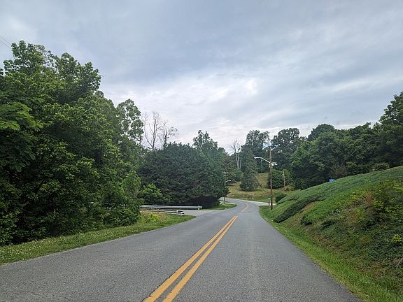 4th image of 200 Old Furnace Rd