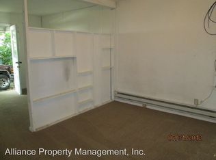 1306 N Manhattan Ave, Manhattan, KS 66502