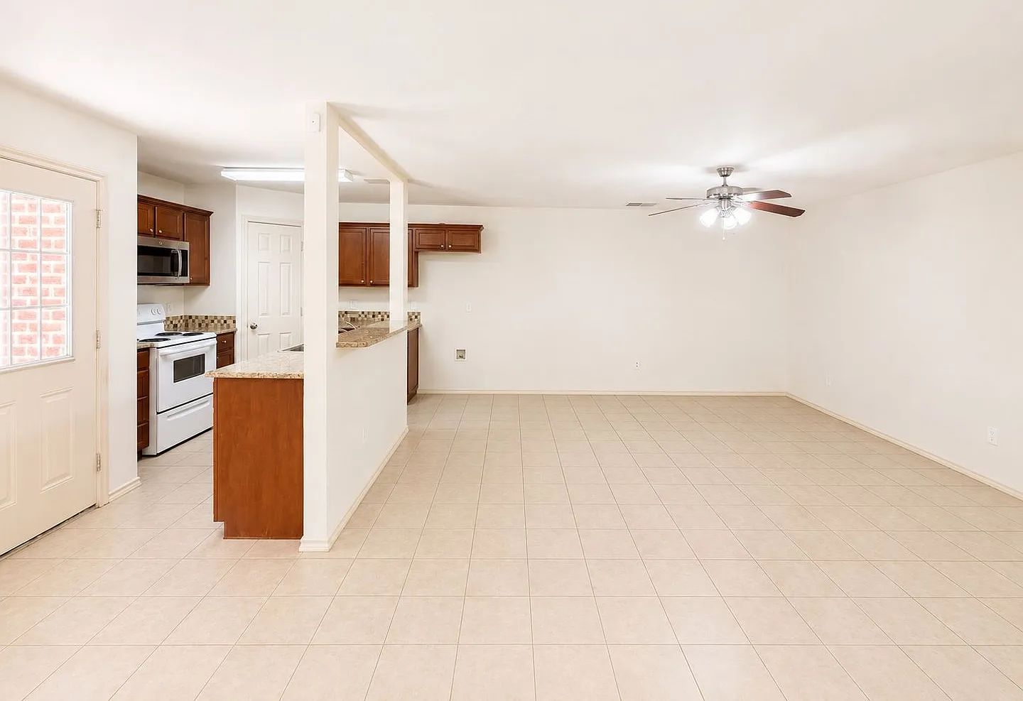 Two Story Duplex for rent in Princeton! — Photo 4
