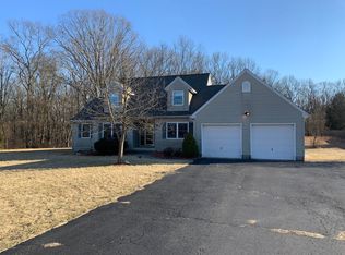 1006 Staghorn Ln, Stroudsburg, PA
