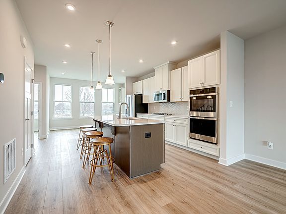 5th image of 14600 George Carter Way