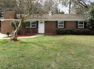 806 Essex Dr, Tallahassee, FL 32304