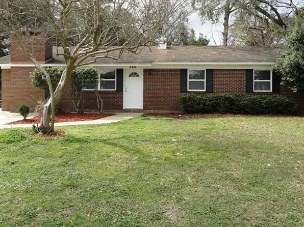 806 Essex Dr, Tallahassee, FL 32304