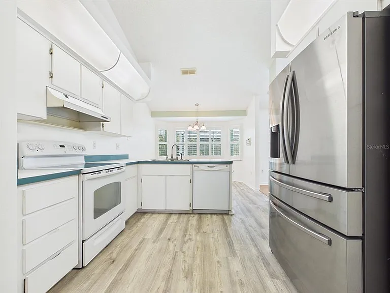 9434 Holnwon Ct — Photo 8