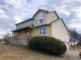 215 Cumberland Hills Dr, Madison, TN 37115