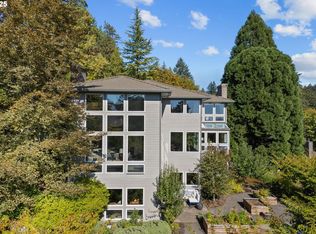 2642 SW Bucharest Ct, Portland, OR 97225