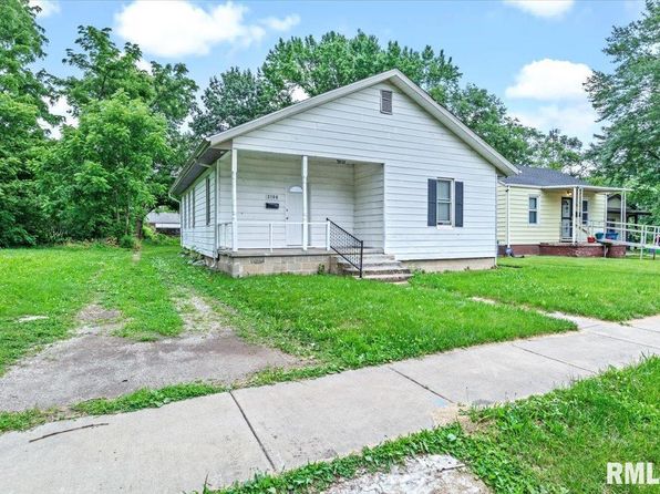 2166 S 13th St, Springfield, IL 62703