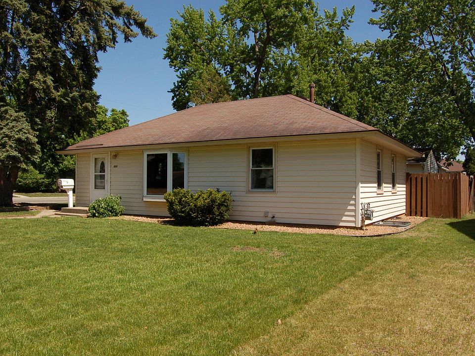 1st image of 601 5th Ave S