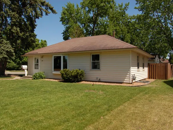 601 5th Ave S, Hopkins, MN 55343