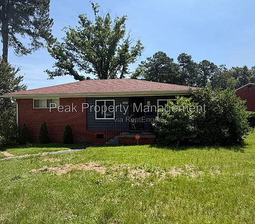 2105 Fort Rice St Photo 1