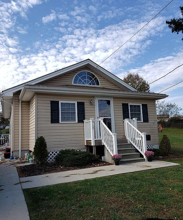 1st image of 912 Piedmont Ave