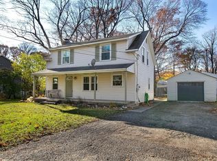 2909 Meadow Ln, Mound, MN 55364