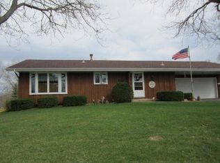 505 Lake St, Mount Horeb, WI 53572