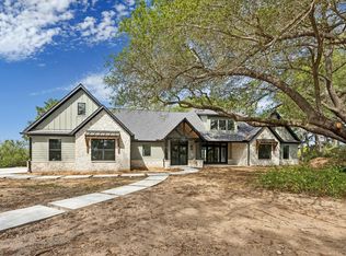 1 Windmill Rdg, Brenham, TX 77833