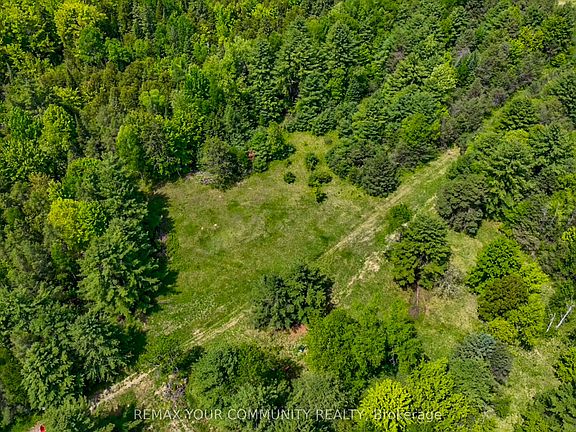2nd image of 574 Zephyr Rd