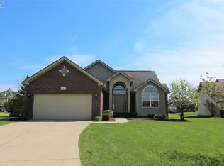 5492 Aspen Cir, Grand Blanc, MI 48439