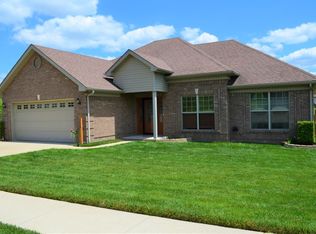 106 Victory Lake Dr, Vine Grove, KY 40175