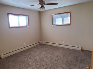 1181 Main S, Dickinson, ND 58601