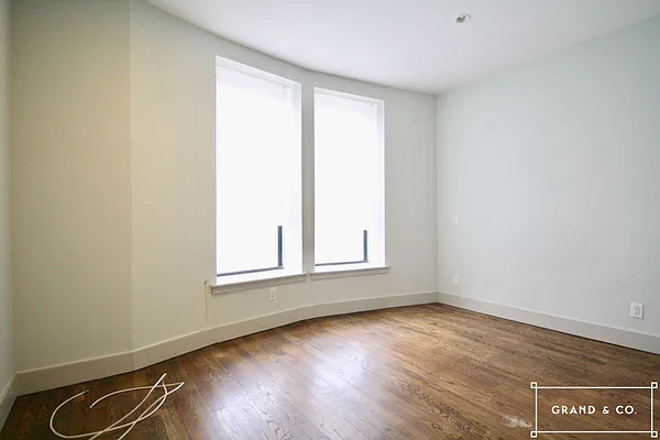 Rented by Grand & Co. | media 28