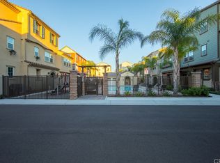 219 W Tribella Ct, Santa Ana, CA 92703
