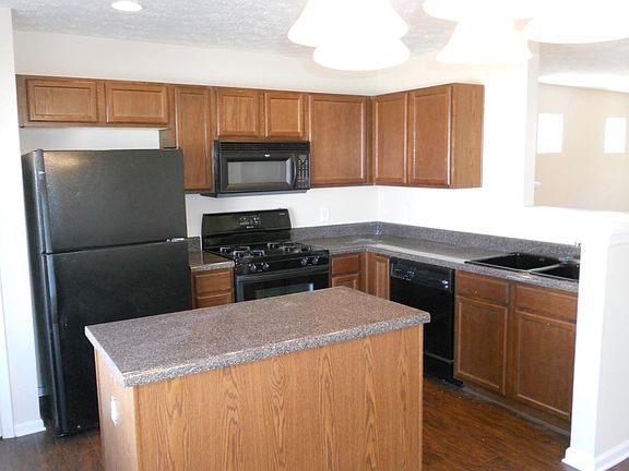 Fully fitted kitchen