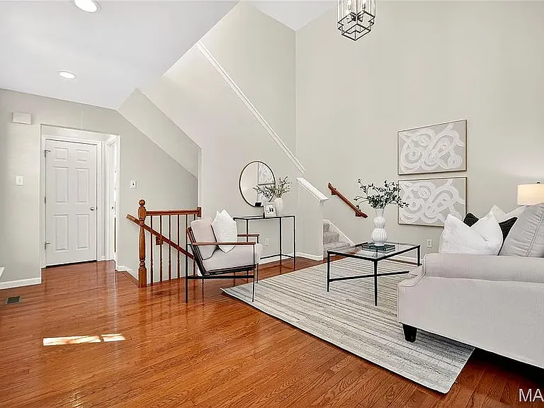 480 Coachgate Ct — Photo 15