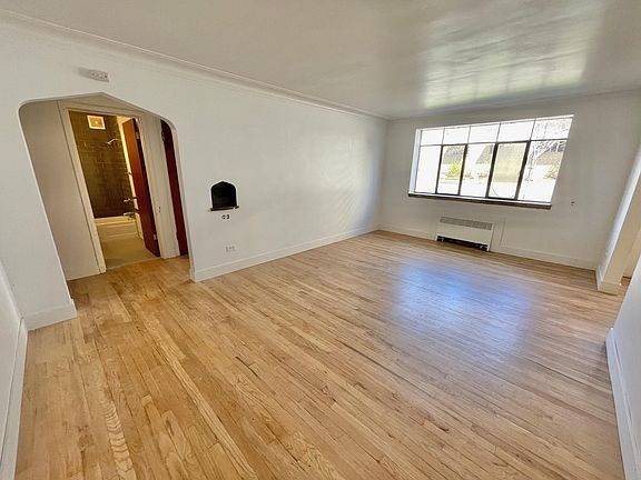 4th image of 1000 E 8th Ave APT 2