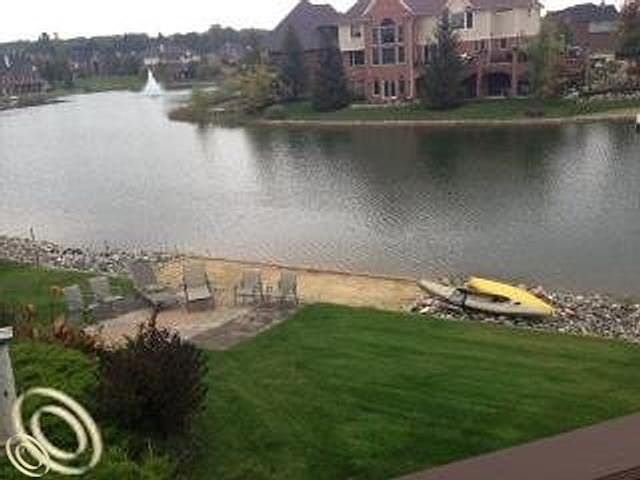 1st image of 48240 Manorwood Dr