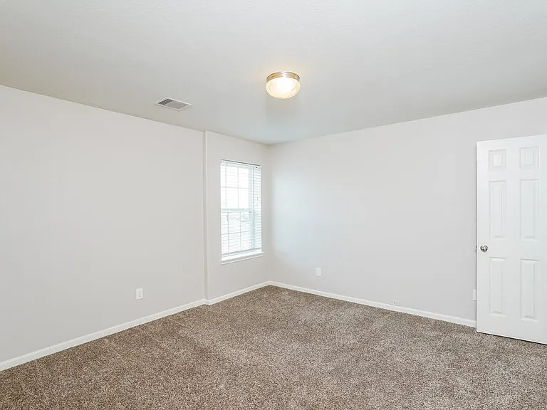2726 Mesquite Ridge Dr — Photo 12