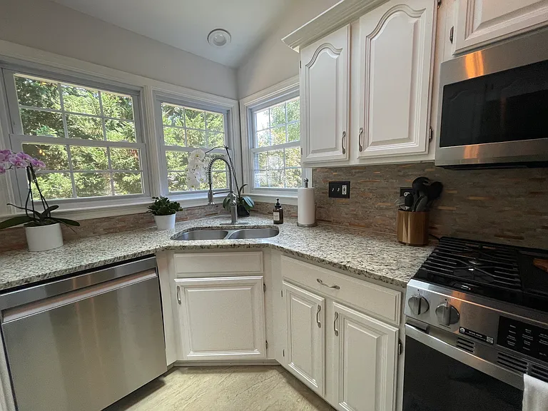 6502 Summerton Way — Photo 24