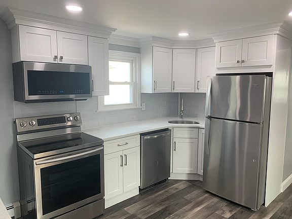 2nd image of 22 Jackson Ave #2F