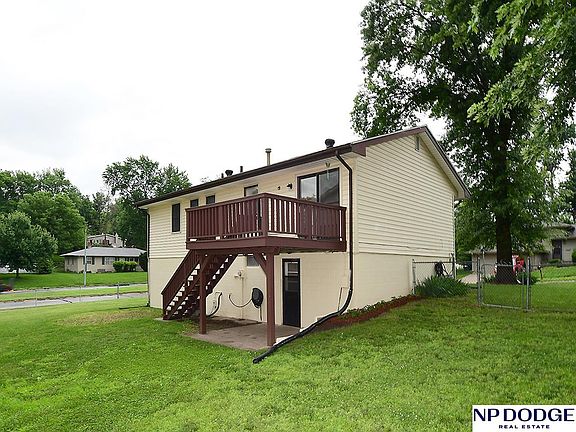3rd image of 3405 Terrace Dr