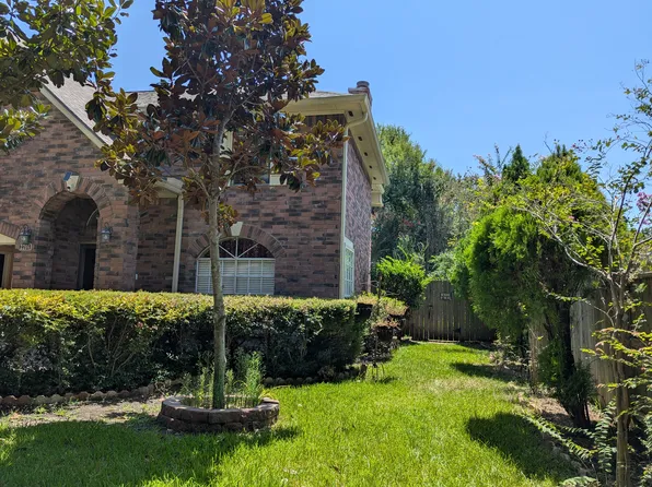 2206 Robinsons Fry, Sugar Land, TX 77479