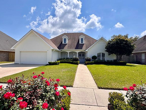 2nd image of 401 Riverside Dr