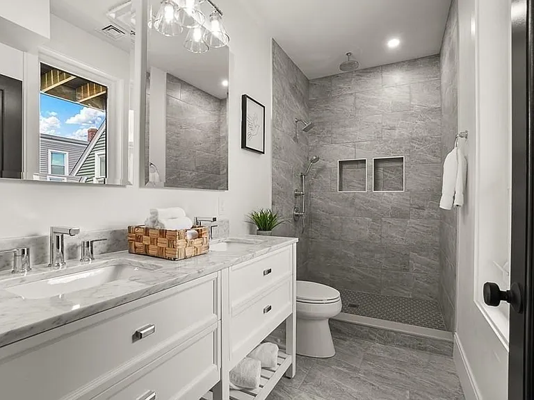 217 D St #3 — Photo 9