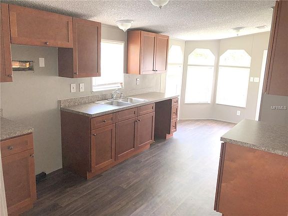 5th image of 12530 Countryland Dr