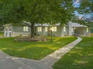 1471 E Bennett St, Springfield, MO 65804