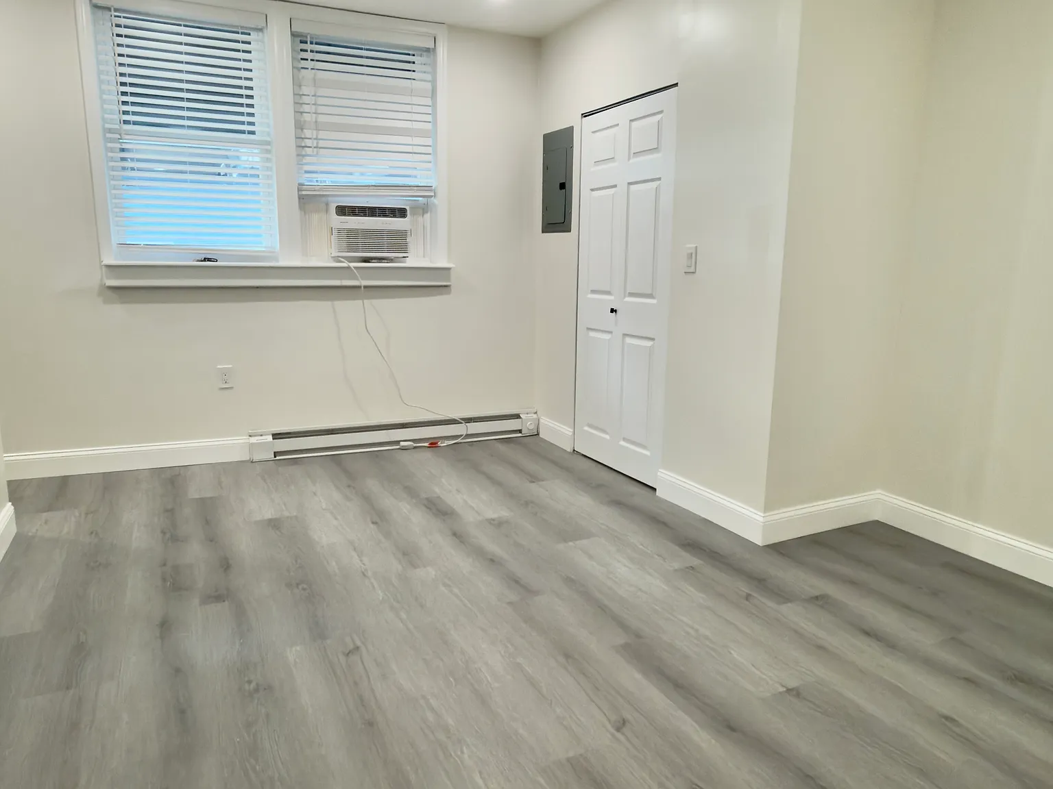 1 bed, $1,600 — Photo 4