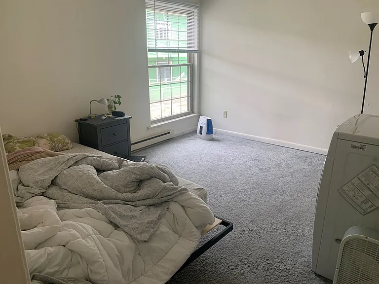 University Park Apartments near Cornell University — Photo 300