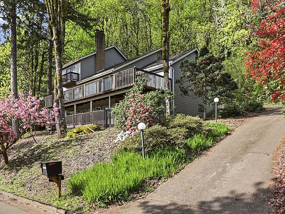 3rd image of 17941 Meadowlark Ln
