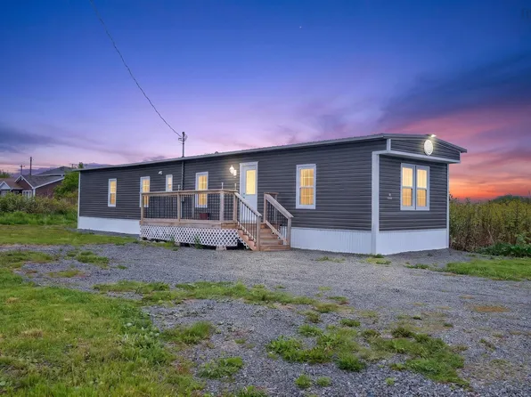 34 Pitt St, Cape Breton, NS B1G 1S5