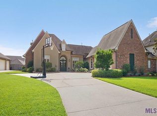 12298 Oak Brook Dr, Geismar, LA 70734